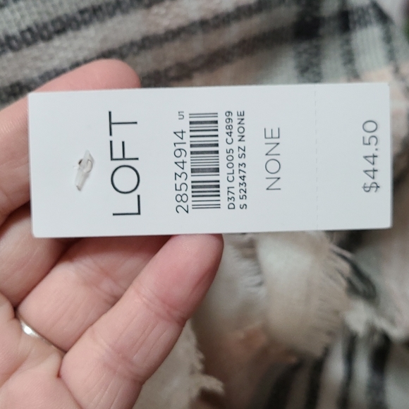 Loft Plaid Blanket Scarf - Picture 6 of 7